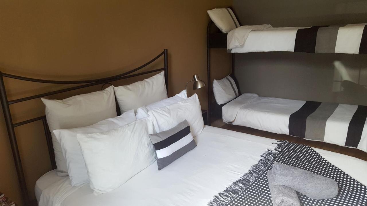 Stumble Inn Backpackers Стелленбос Экстерьер фото